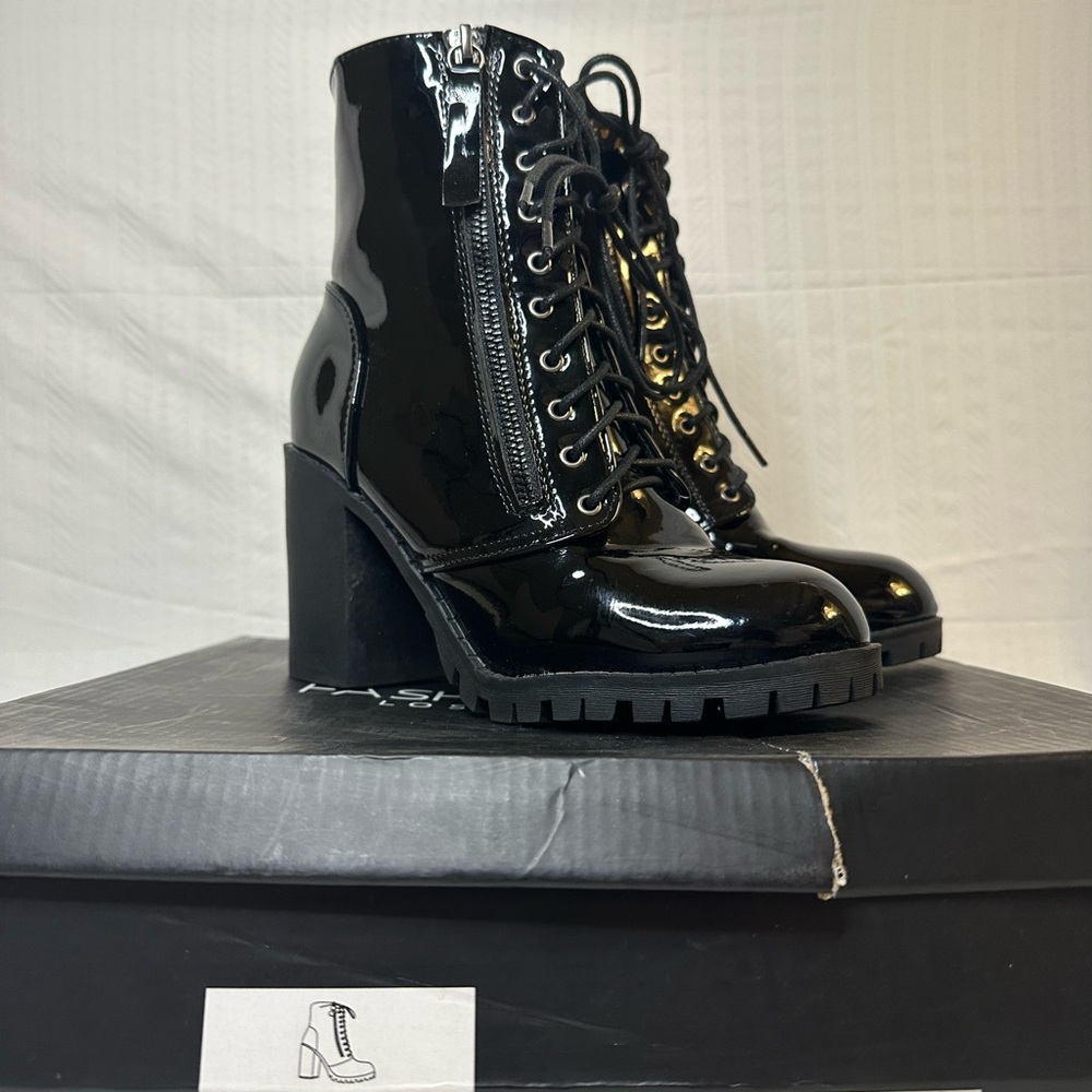 Fashion Nova Glossy Black Lace-Up Boots